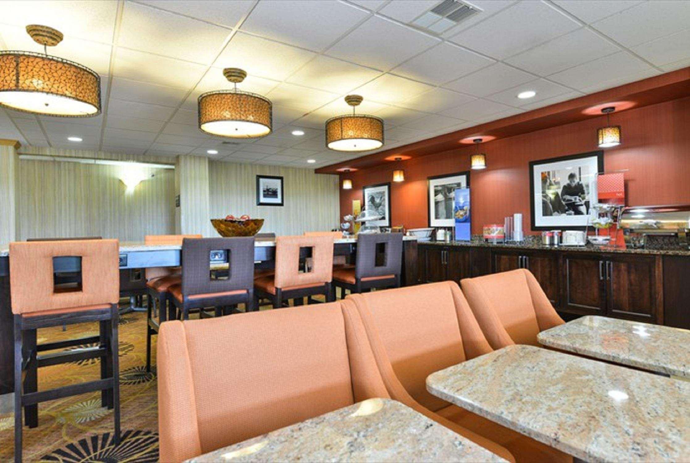 Hampton Inn Sturgis Экстерьер фото