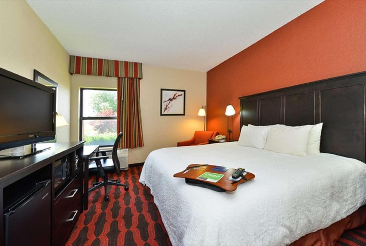 Hampton Inn Sturgis Экстерьер фото
